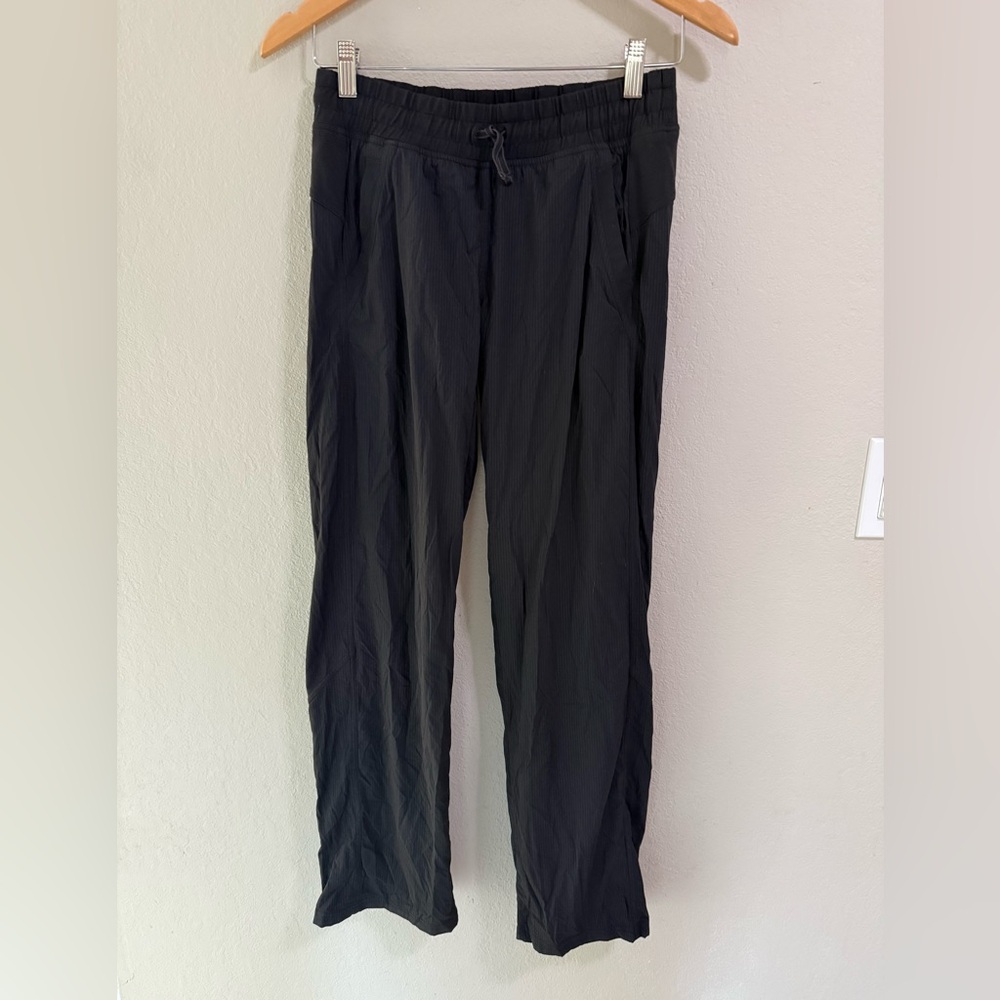 Vivva Black Lightweight Jogger Pants Size 14 Elastic Waist Zip Ankles